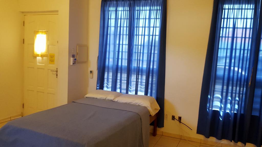 Orange Rembrandt Studio Apartments Willemstad Dış mekan fotoğraf